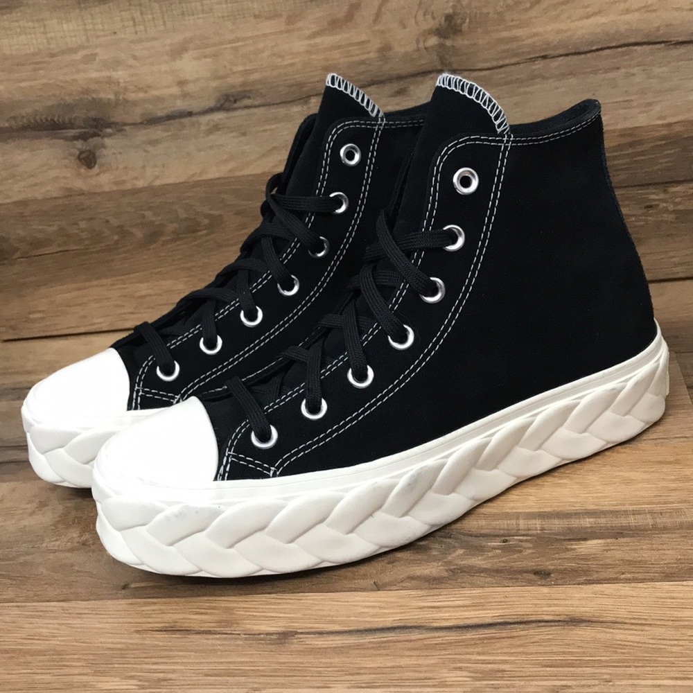 PLATFORM LEATHER CONVERSE HIGH TOP BRAND NEW - Picture 11 of 14